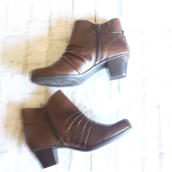 earth pegasus bootie